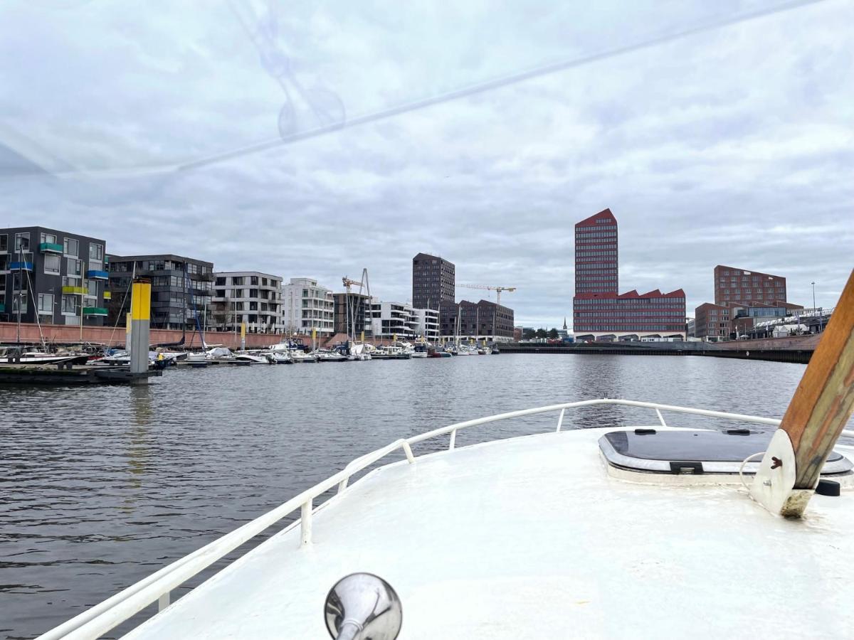 Suesses Motorboot - Bremen Ueberseestadt Ngoại thất bức ảnh