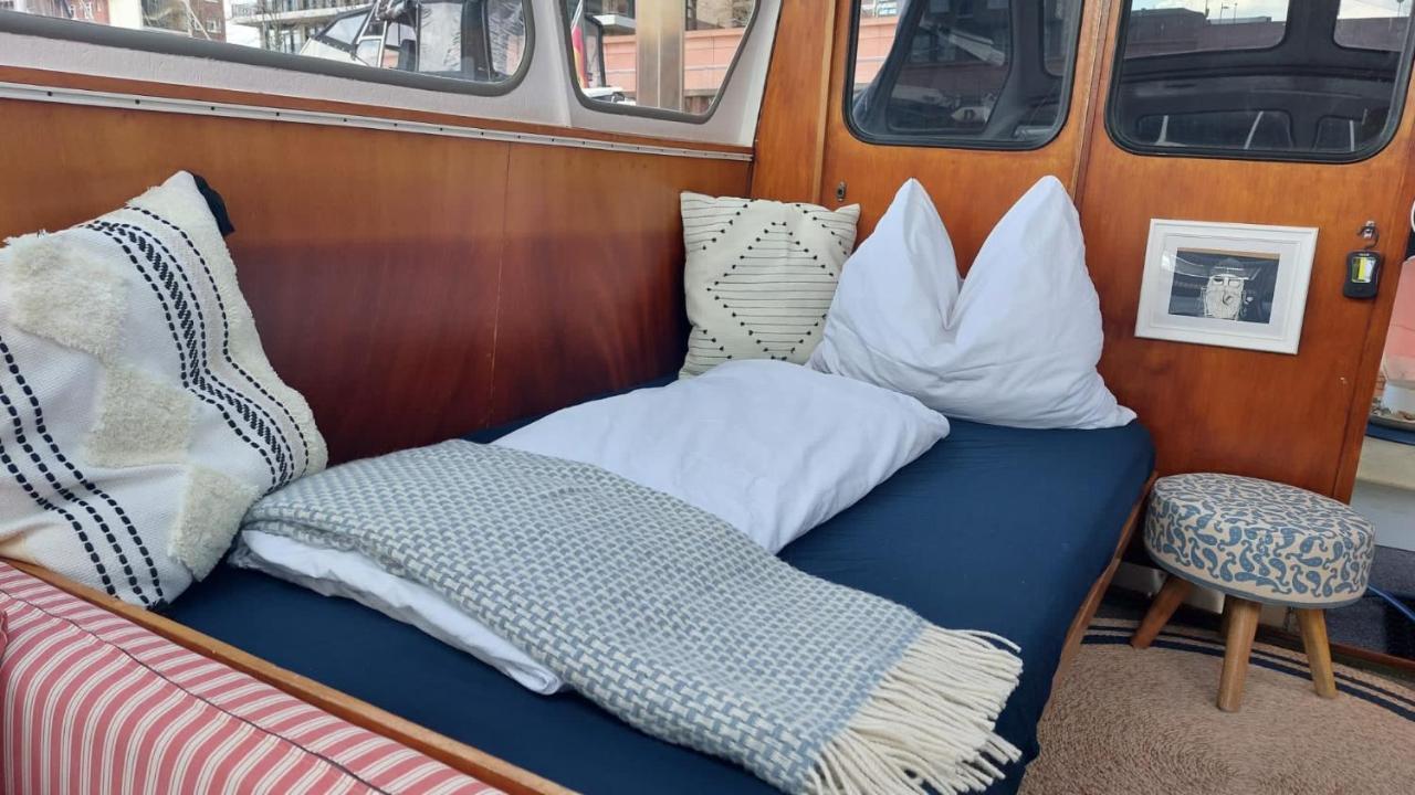 Suesses Motorboot - Bremen Ueberseestadt Ngoại thất bức ảnh